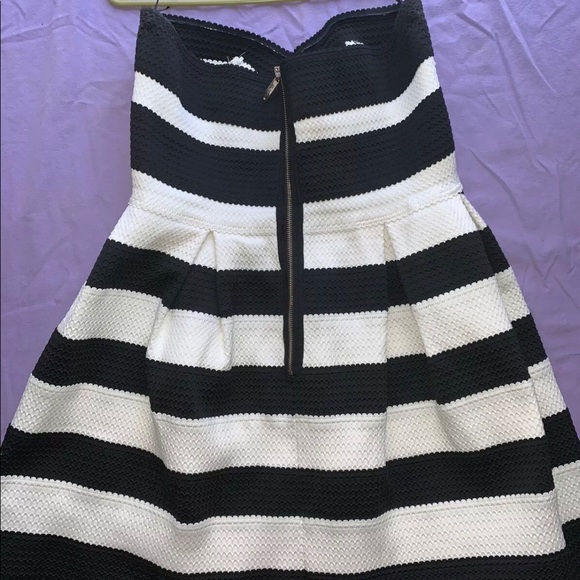 Chevron Black White Strapless Sweetheart Striped - Picture 4 of 5